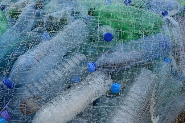Празни пластични шишиња
