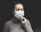 Како правилно се носи хируршка маска за заштита од вируси?