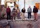 Пензионерите што им дофрлаат на градежните работници добиваат награди во Италија