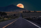 Неверојатни фотографии од февруарската полна месечина од целиот свет