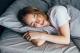 Недостигот на сон кај тинејџерите може да доведе до мултиплекс склероза