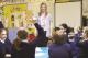 Србија планира да дозволи и среднисти да држат настава во училиштата