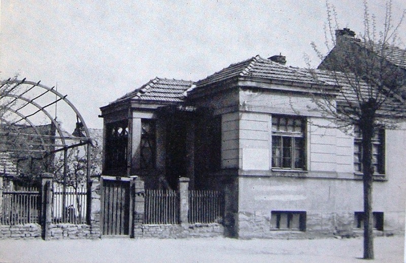 Коле Чашуле, Крсте Црвенковски, Мице Козар, Пецо Даскало... поради нив денеска го славиме 11 Октомври