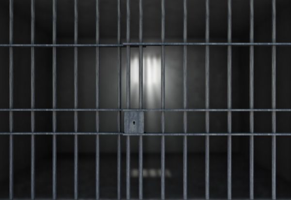 Ја тужел државата поради премалата затворска ќелија и недоволната светлина