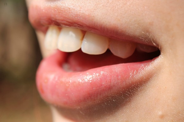Научниците откриле лек што го лекува кариесот и го поттикнува растот на забите