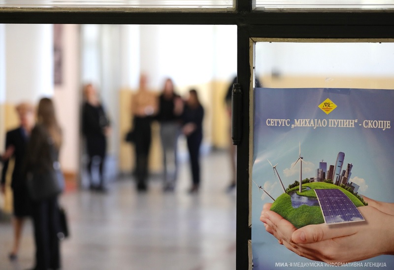 Во „Михајло Пупин“ пуштена во употреба фотоволтаична електрана, корисна за практична настава на учениците