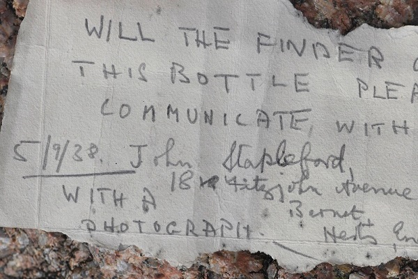 Пронајдена порака во шише стара 82 години