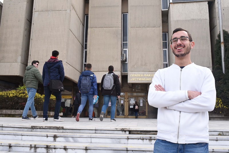 Студентите мора да разберат дека имаат право да го бараат невозможното