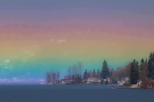 „Хоризонтално виножито“ го исполни небото над езеро во Вашингтон
