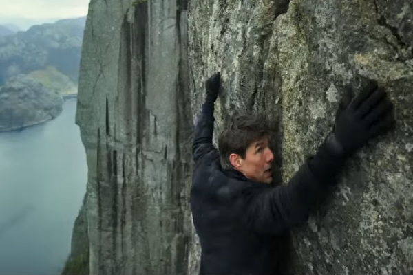 Том Круз заедно со Илон Маск и НАСА ќе снима филм во вселената