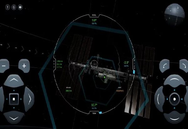 Дали би успеале како астронаут? Обидете се да го слетате „Кру драгон“ на Меѓународната вселенска станица