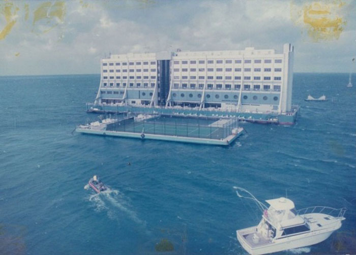 Првиот пловечки хотел се наоѓа во Северна Кореја