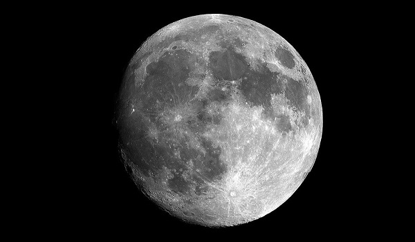 Најново откритие на НАСА: На Месечината дефинитивно има вода