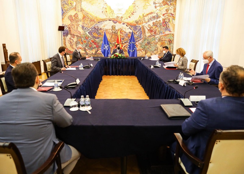 Советот за безбедност предлага 30-дневна кризна состојба. Што значи тоа?