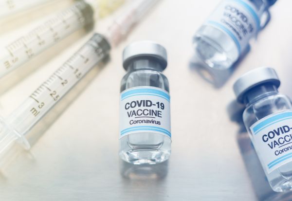Како толку брзо се развија вакцините против Ковид-19 и дали треба да сме загрижени за нивниот квалитет?