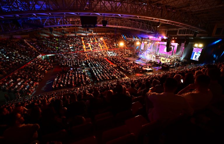 Златна бубамара 2022 под мотото „Живнавме, да сме живи!“