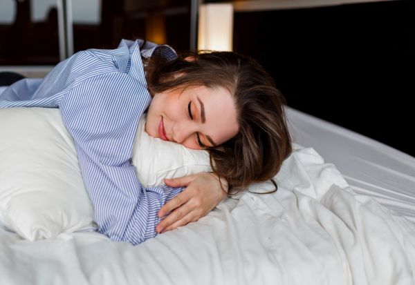 Една положба за време на спиењето го забрзува стареењето, предупредуваат експертите