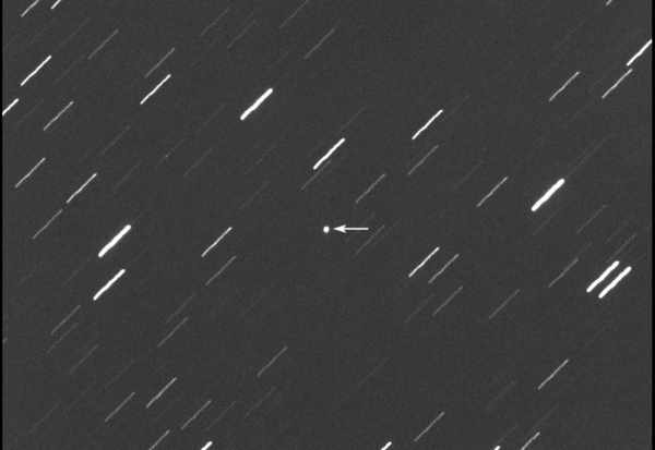 Aстроном успеал да направи фотографија од огромен астероид кој поминува покрај Земјата