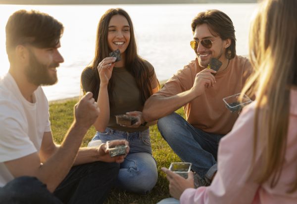 Научниците објаснуваат што е ФОМО и зошто доаѓа до овој феномен