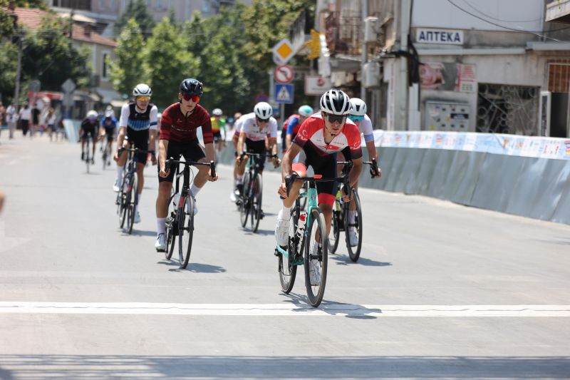 Велосипедистите од Исланд се во добра здравствена состојба, самоиницијативно тренирале на патека која не е дел од официјалната патека за одржување на велосипедската трка во рамките на ЕМОФ