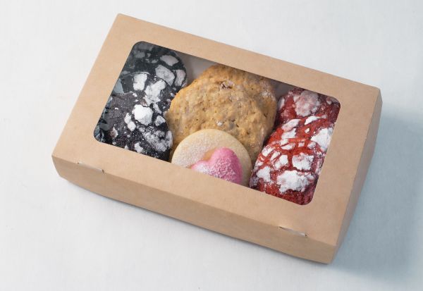 Добил отказ зашто ги почестил колегите со колачи - судот му додели отштета од 105.000 евра