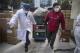Кинеска компанија ќе прими 20.000 луѓе чии фирми се привремено затворени поради коронавирусот