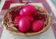 ДАЛИ ЗНАЕТЕ: Зошто вапсуваме црвени јајца за Велигден?