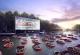 Париз ја отвора летната сезона со пловечко кино и електрични чамци
