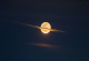 Фотограф успеал да ја слика Месечината со прстен како Сатурн