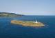 На продажба мал шкотски остров и светилник за 425.000 долари