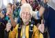 Храбра 104-годишна жена ќе се обиде да собори светски рекорд во скокање со падобран