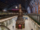 Новогодишно изненадување во срцето на Лондон - елка инспирирана од светот на книгите