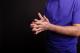 Вкочанети прсти се честа појава, но кога треба да се обратите на лекар?